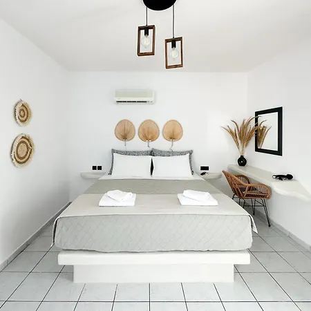 Blue Heart Luxury Aparthotel Agia Anna (Naxos)
