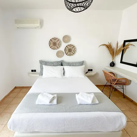 Blue Heart Luxury Aparthotel Agia Anna (Naxos)