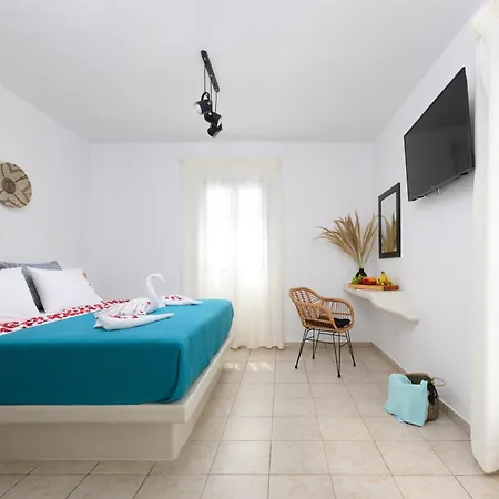 Blue Heart Luxury Agia Anna (Naxos)