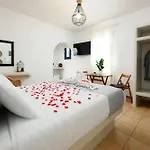 Ξενοδοχείο με διαμερίσματα Blue Heart Luxury Αγία Άννα