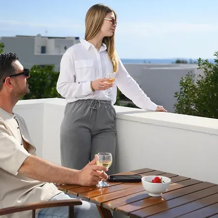 Ξενοδοχείο με διαμερίσματα Blue Heart Luxury 4*