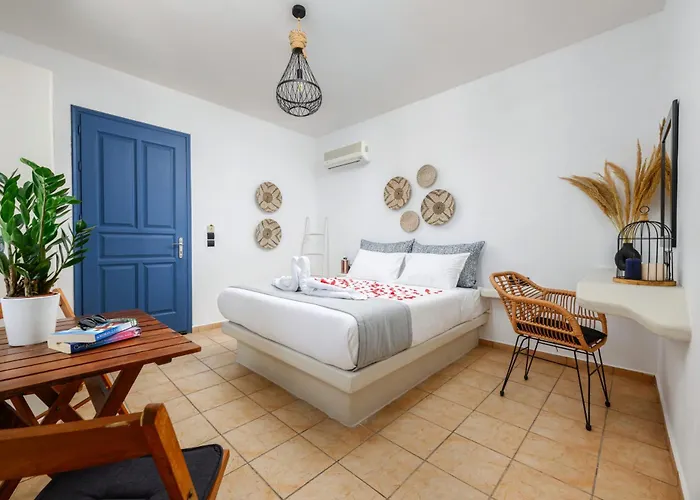 Blue Heart Luxury Апарт-отель Айя-Анна